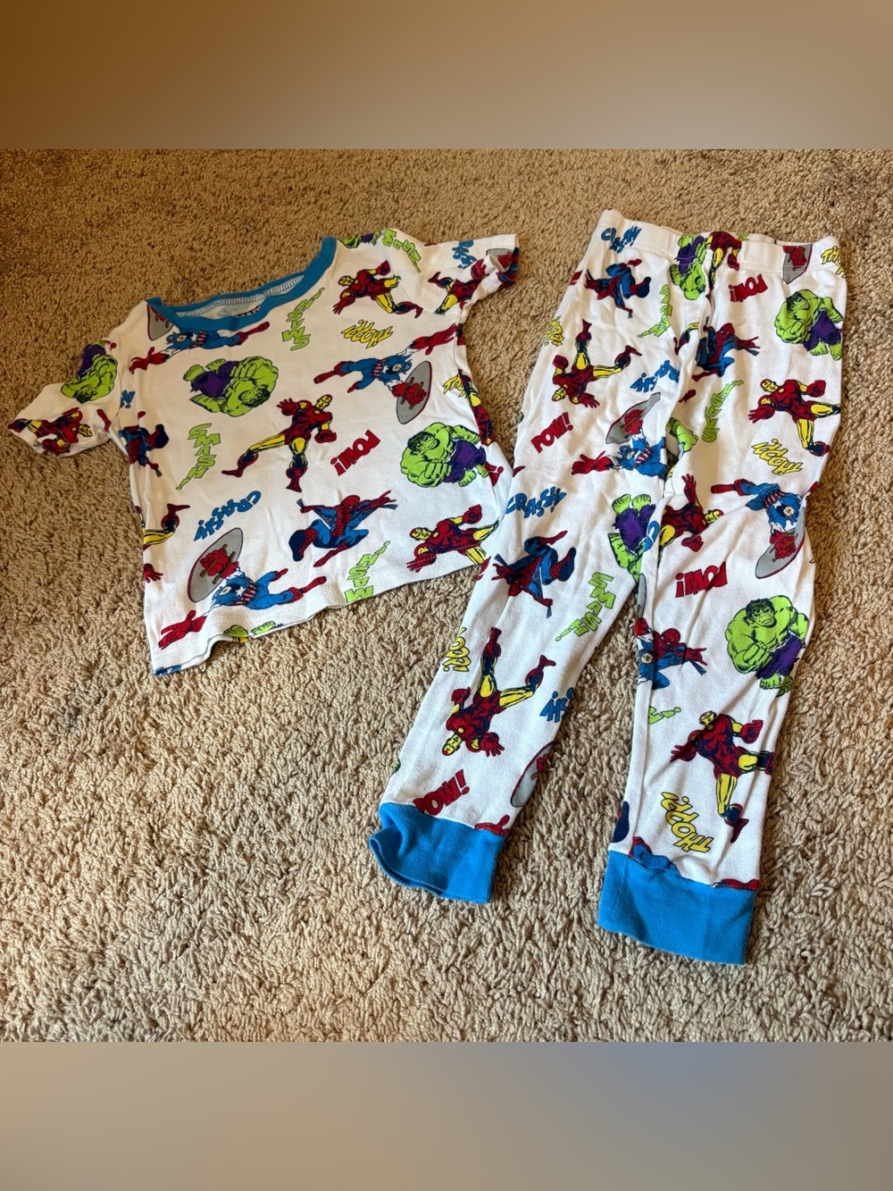 Kids White Marvel Superhero Pajama Set with Blue Trim size 6